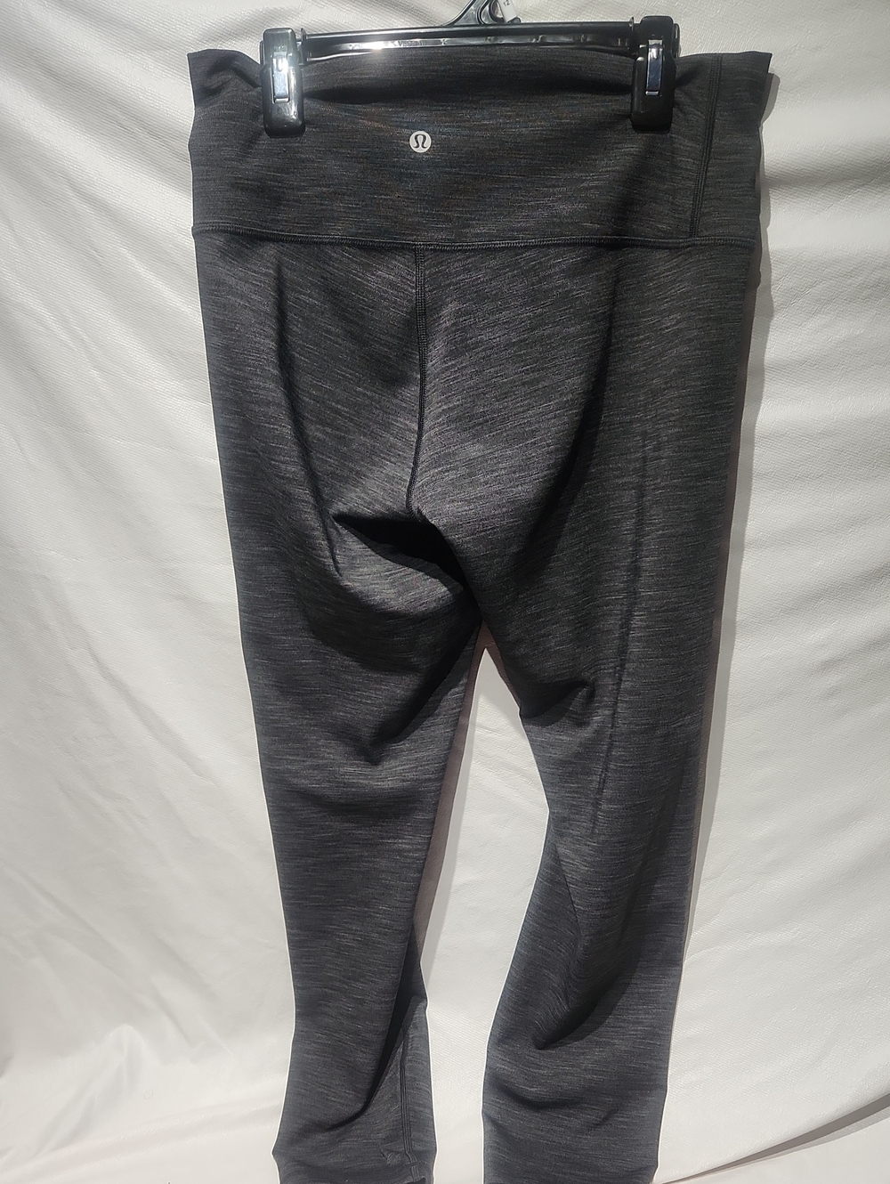138. Lululemon leggings sz 8